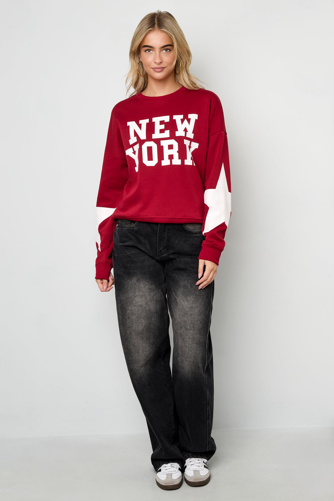 New York sweater with star